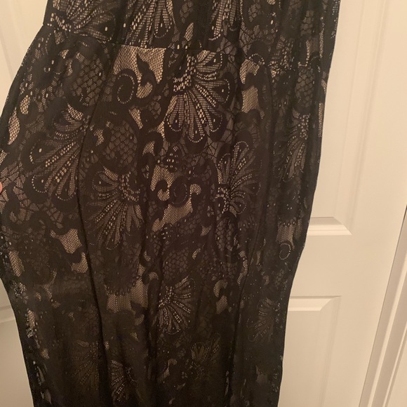 Long dress - Picture 4 of 7